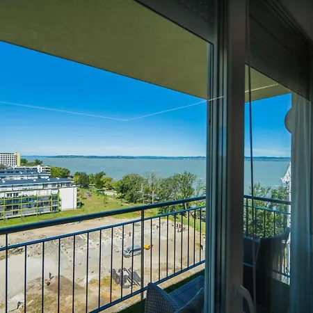 Mf Top Panorama 909 Apartment