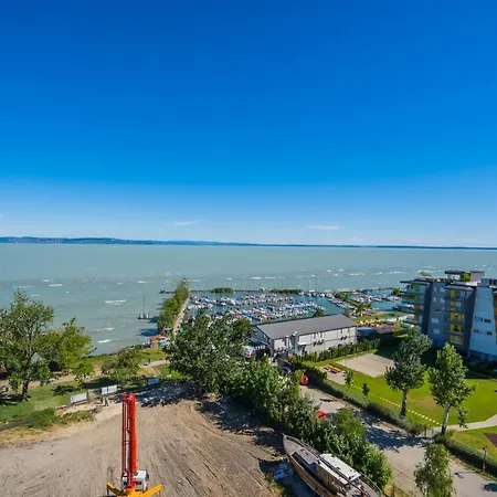 Mf Top Panorama 909 * Siofok