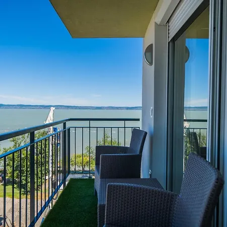 Mf Top Panorama 909 Apartment